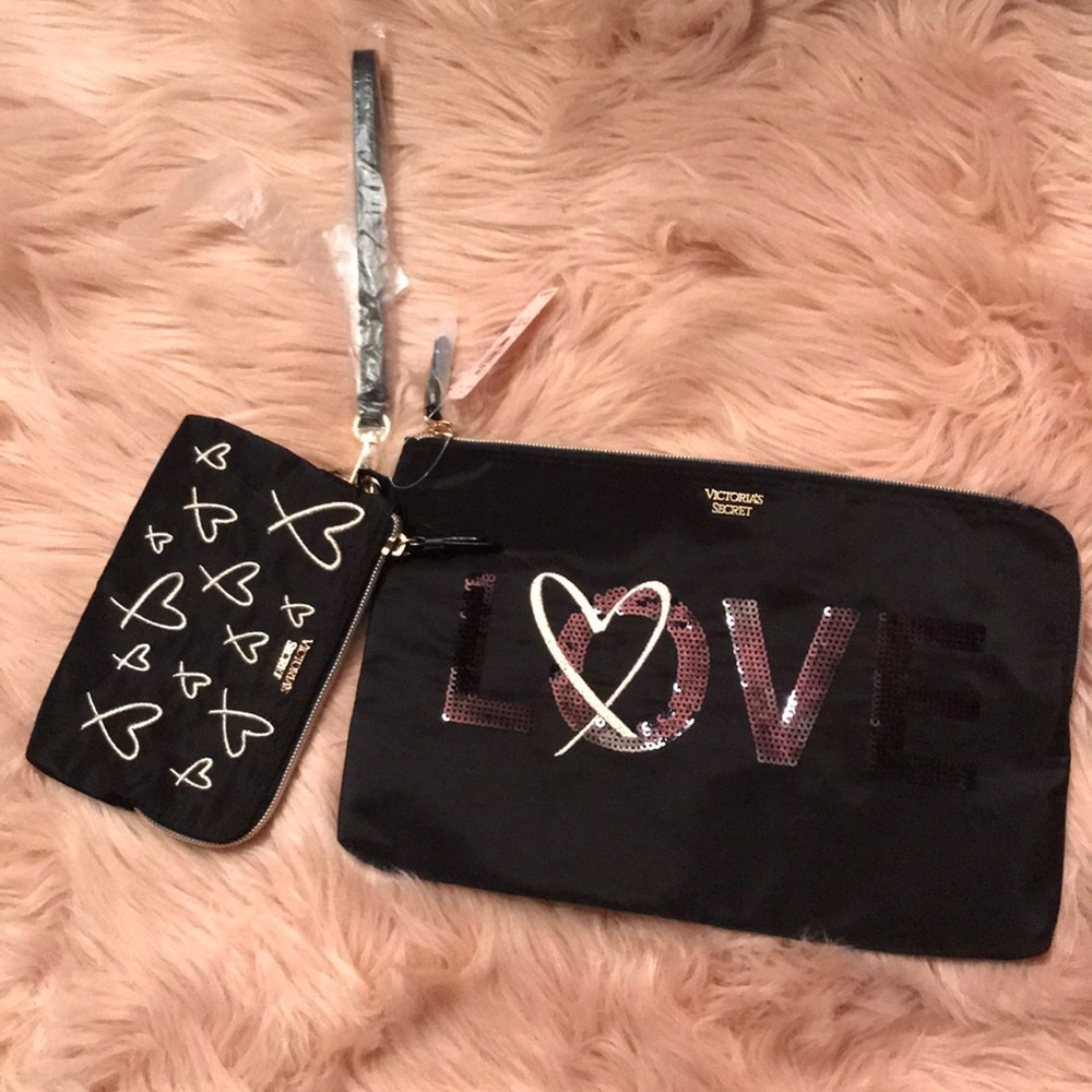 Victoria’s Secret Wristlet Set ✨